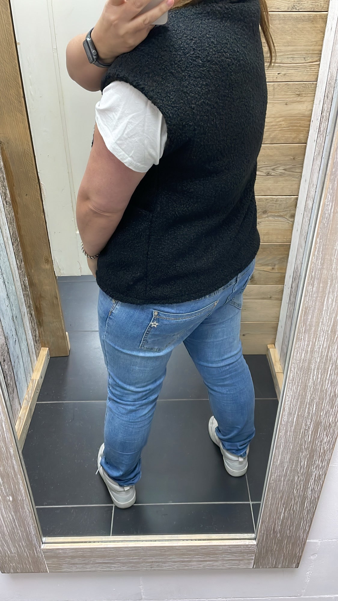 GILET 'BOUCLE' | ZWART