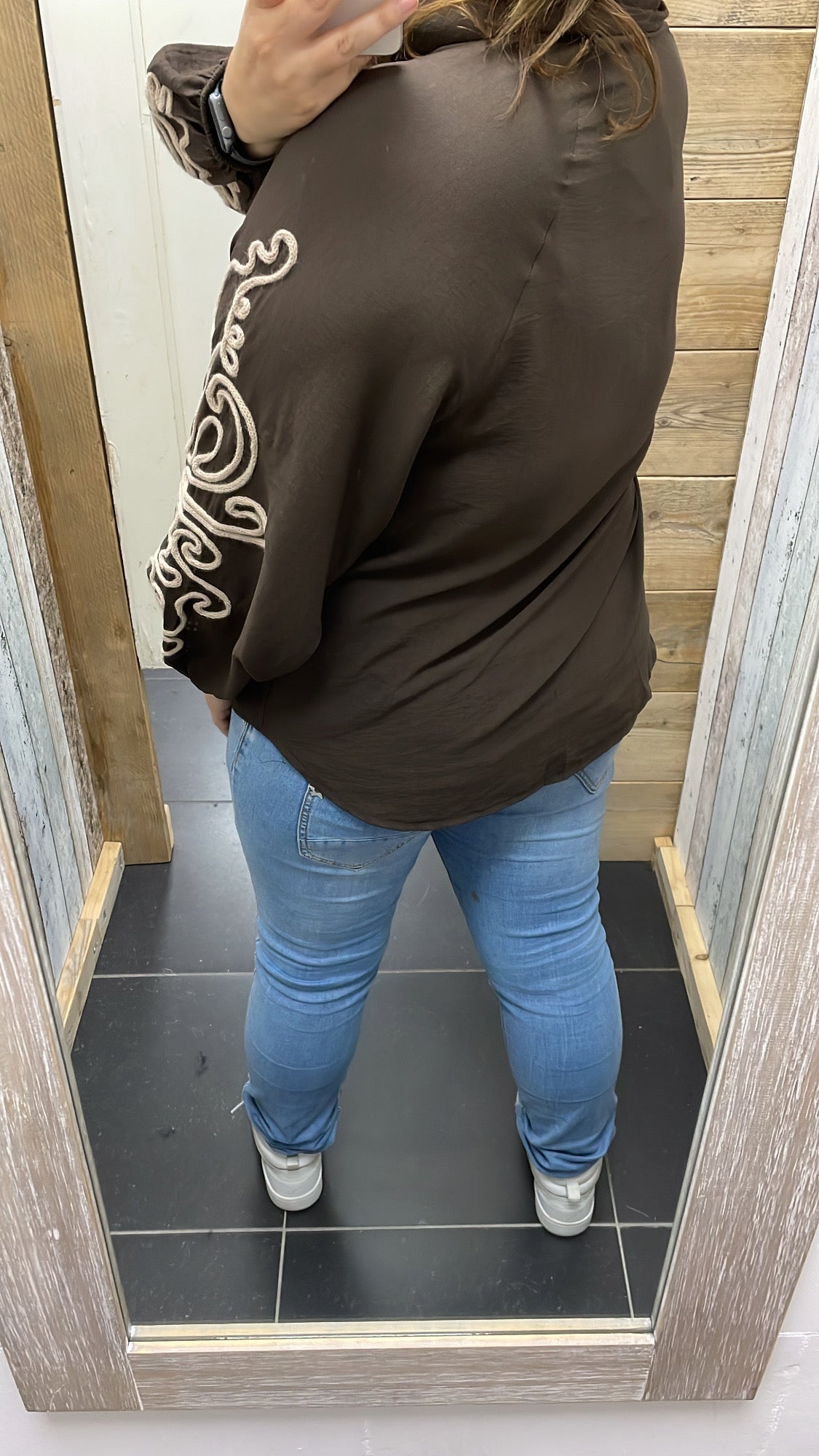 BLOUSE 'BORDUURSEL' | DONKERBRUIN