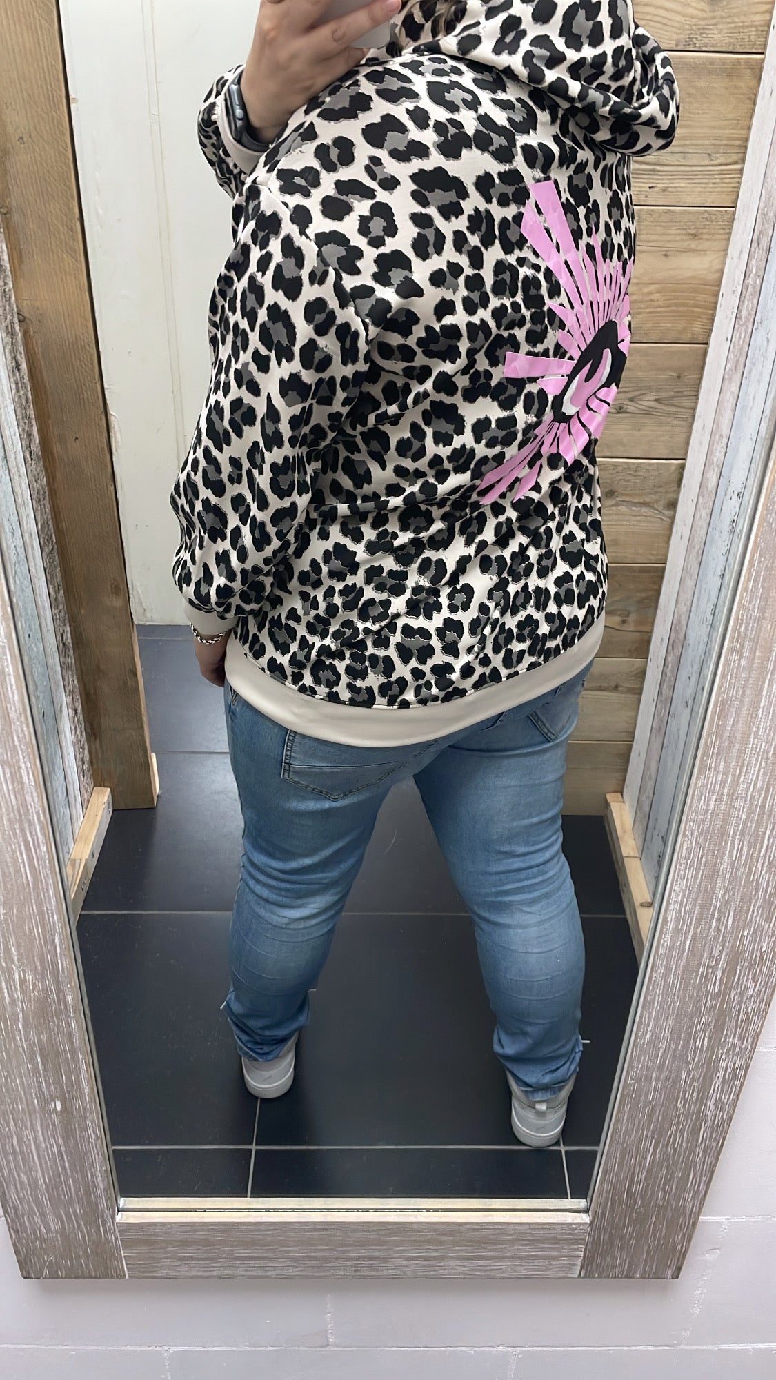 SWEATER 'OOG' | ZWART (PANTER)