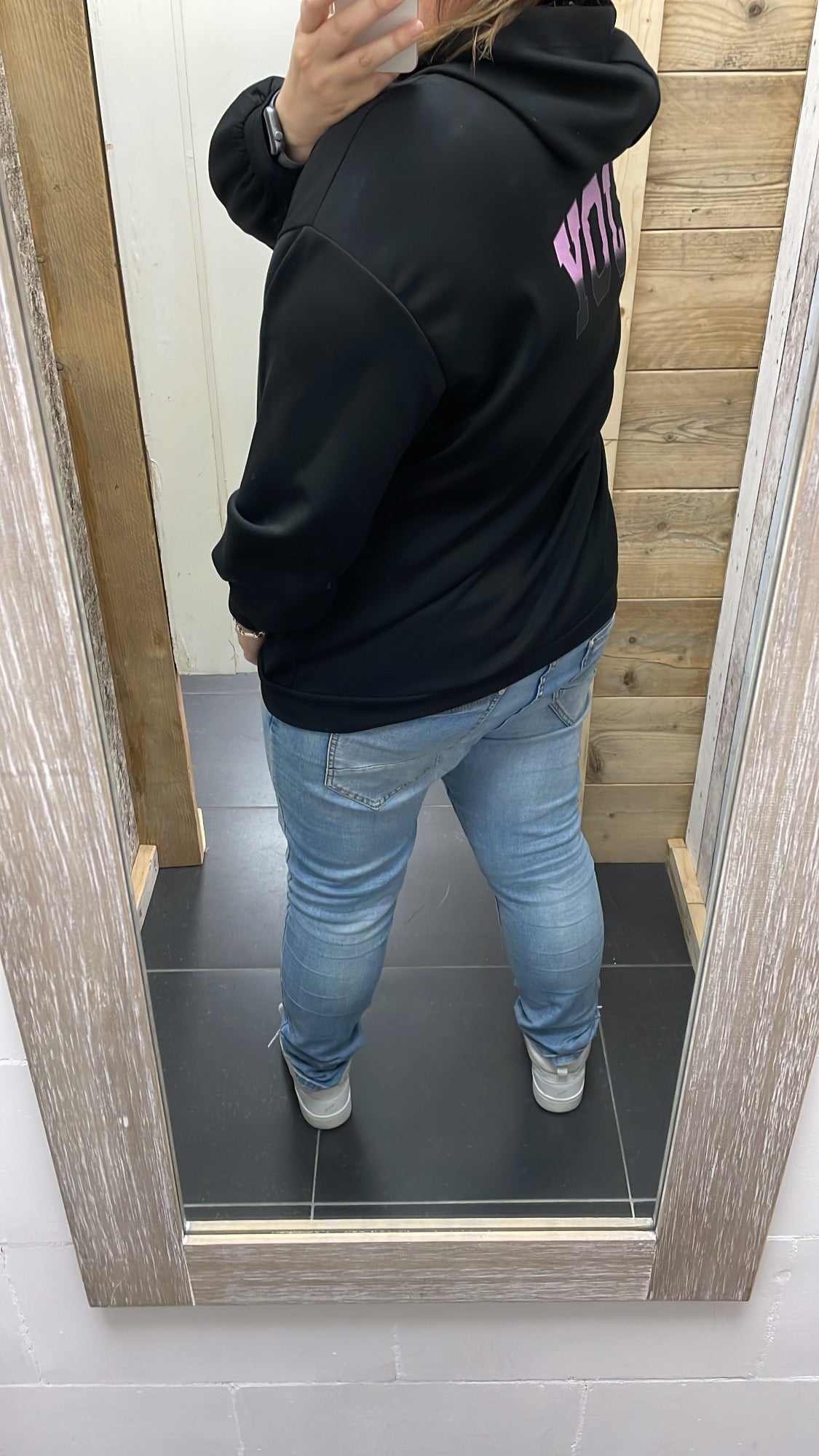 PS SWEATER 'ENJOY' | ZWART