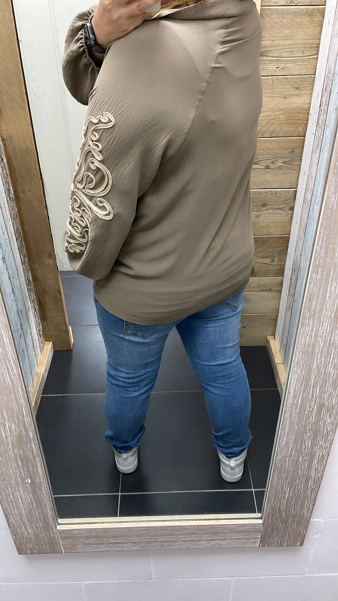 PS BLOUSE ‘BORDUURSEL 'KOORD’ | TAUPE