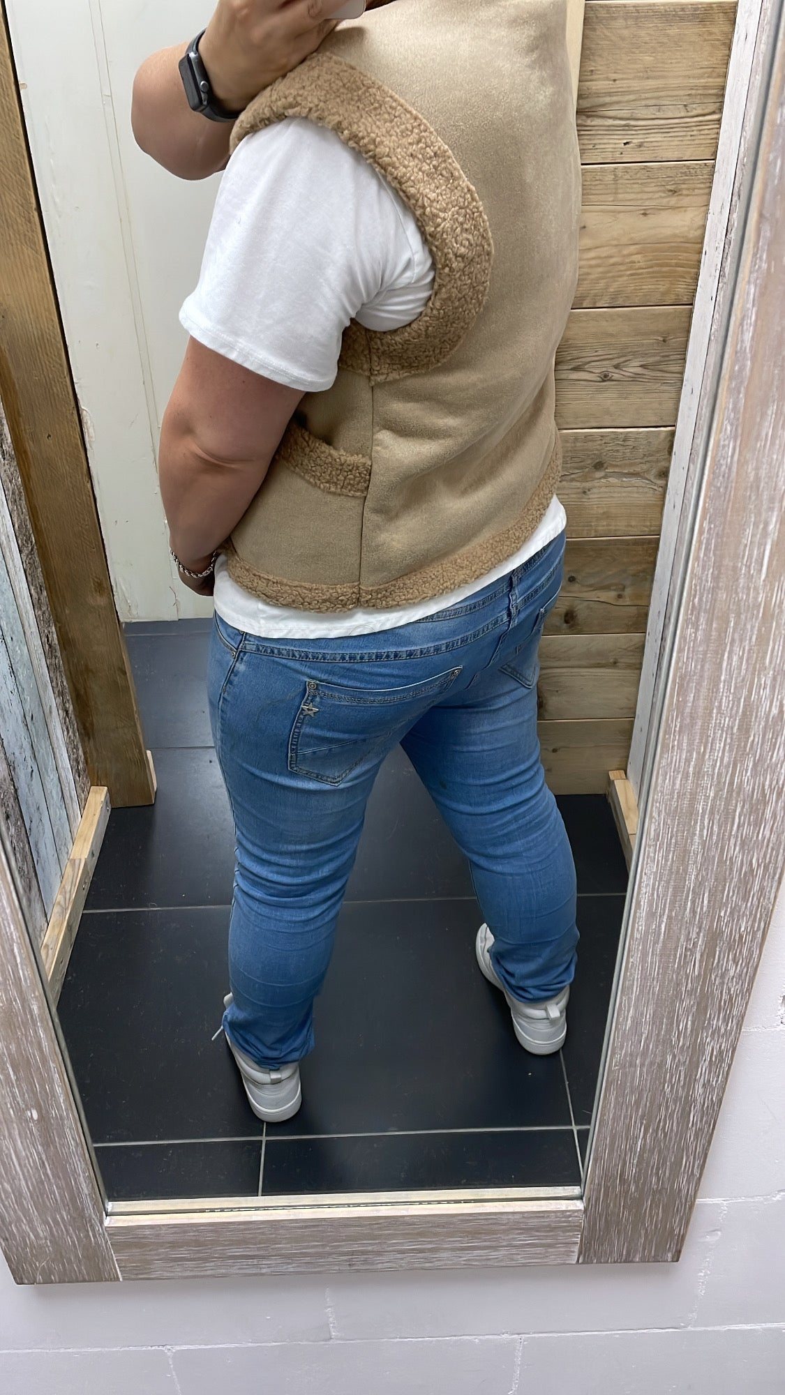 GILET 'SUEDELOOK' | TAUPE
