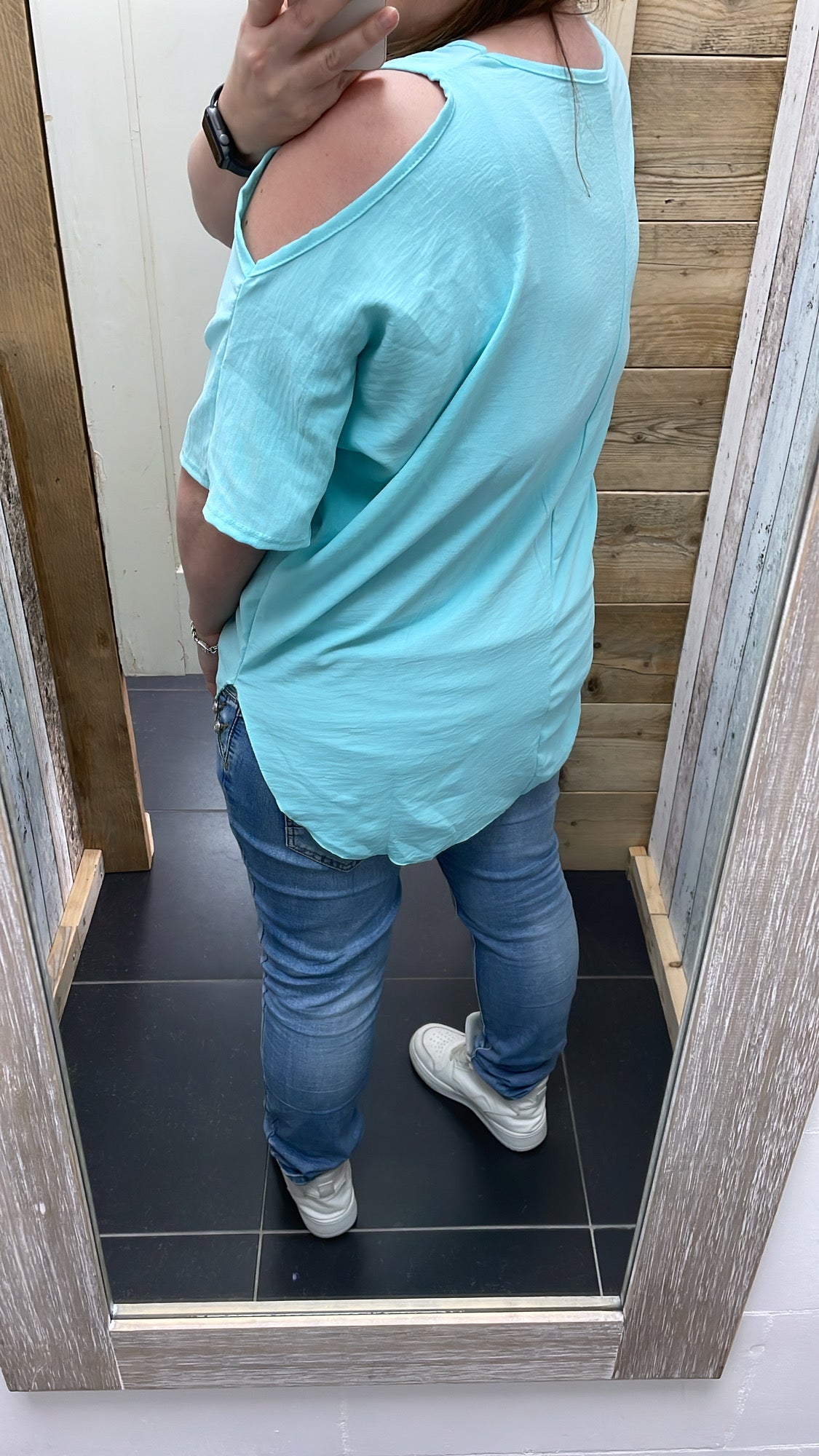 PS BLOUSE ‘OPEN SCHOUDER’ | LICHTBLAUW