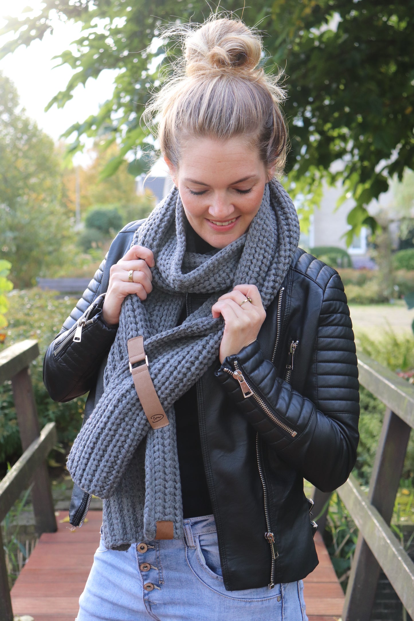 SJAAL ‘GEBREID’ | GRIJS