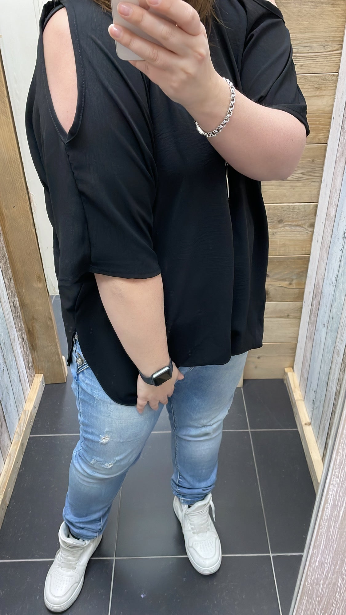 PS BLOUSE ‘OPEN SCHOUDER’ | ZWART