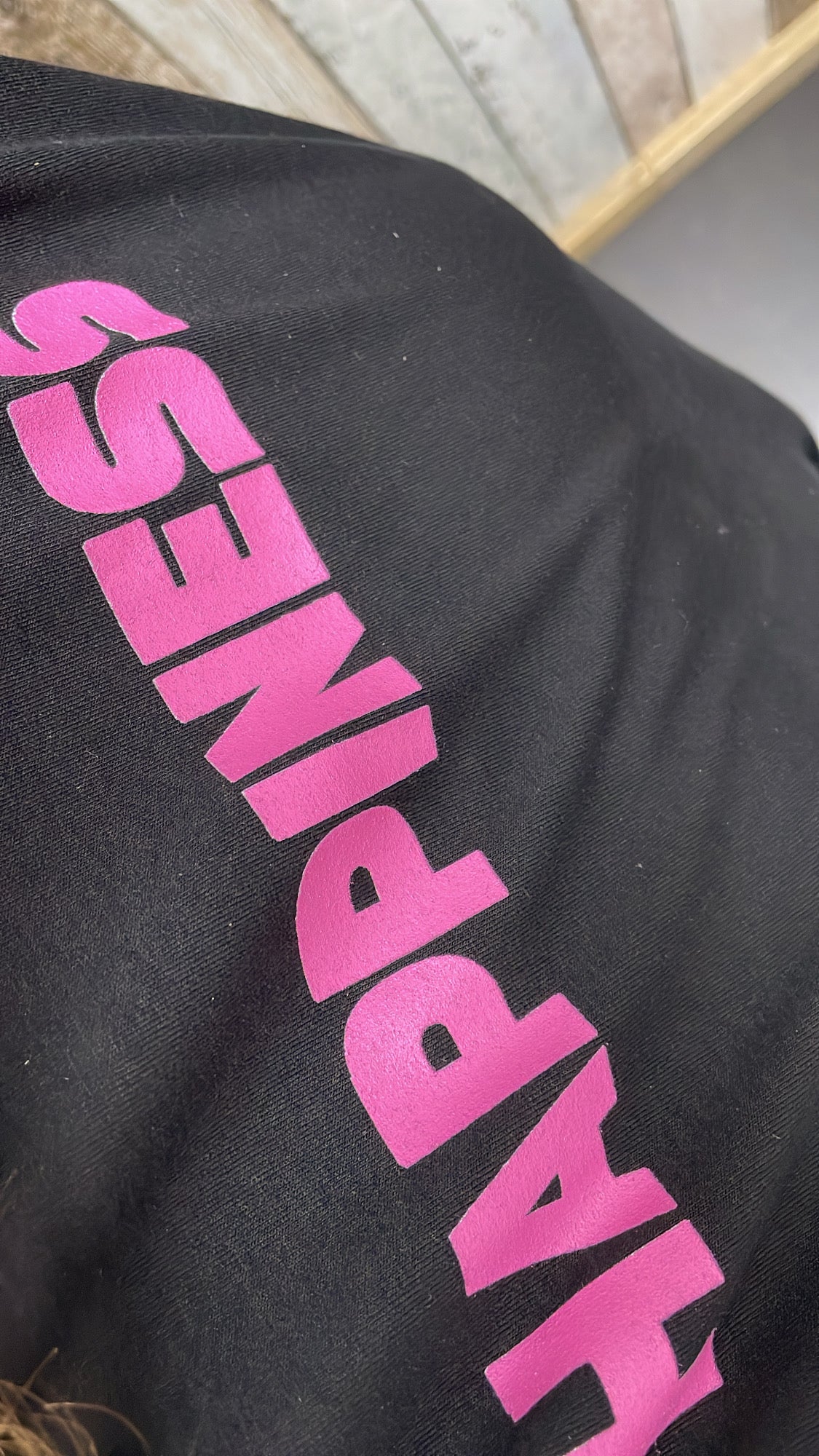 PS T-SHIRT ‘HAPPINESS' | ZWART