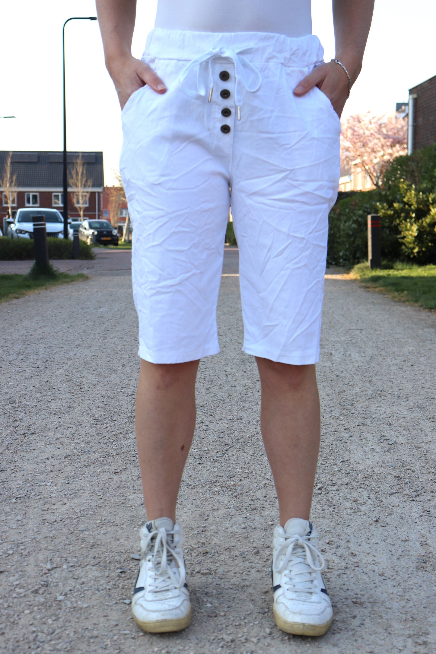 COMFY BROEK 'KORT KNOPEN’ | WIT