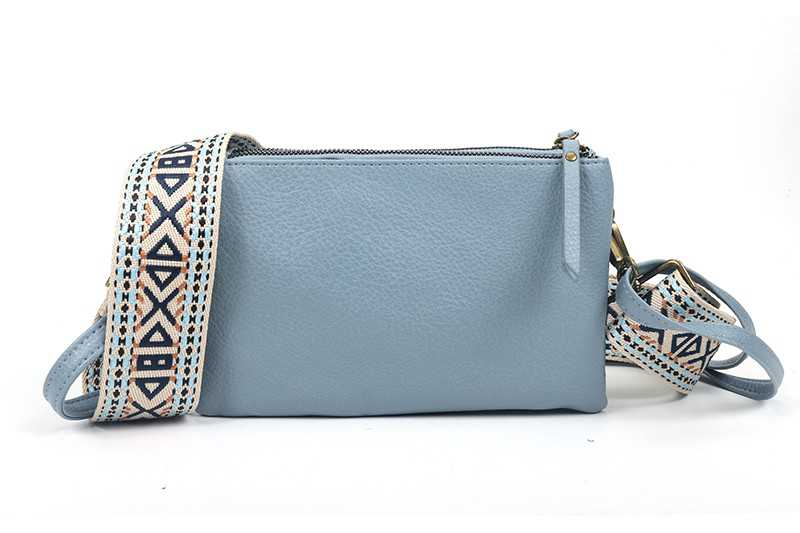 KLEINE TAS 'EVIAN' | LICHTBLAUW