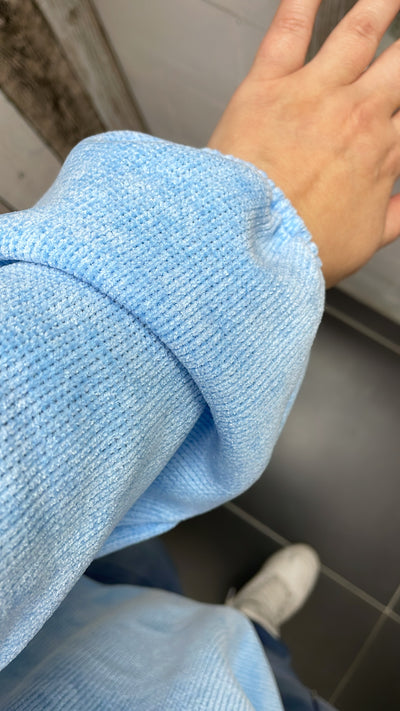 PS TRUI 'V-HALS' | LICHTBLAUW