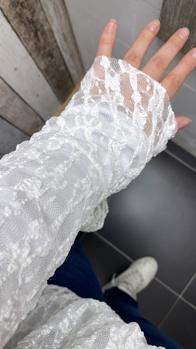 PS BLOUSE KANT ‘TROMPETMOUW’ | WIT