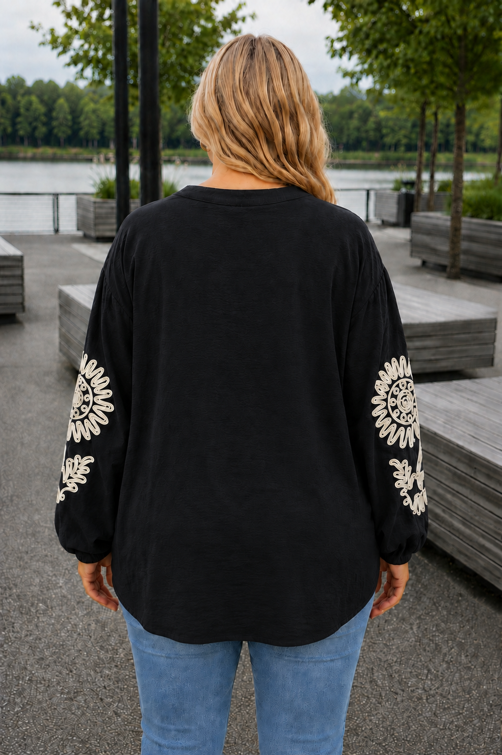 PS BLOUSE 'BORDUURSEL' | ZWART