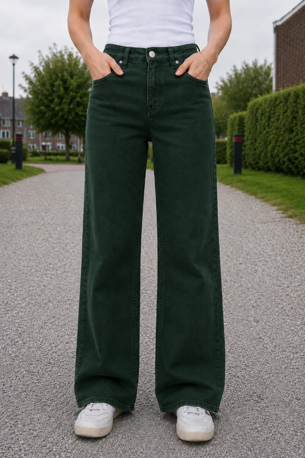 GOODIES 'WIDE LEG' | DONKERGROEN
