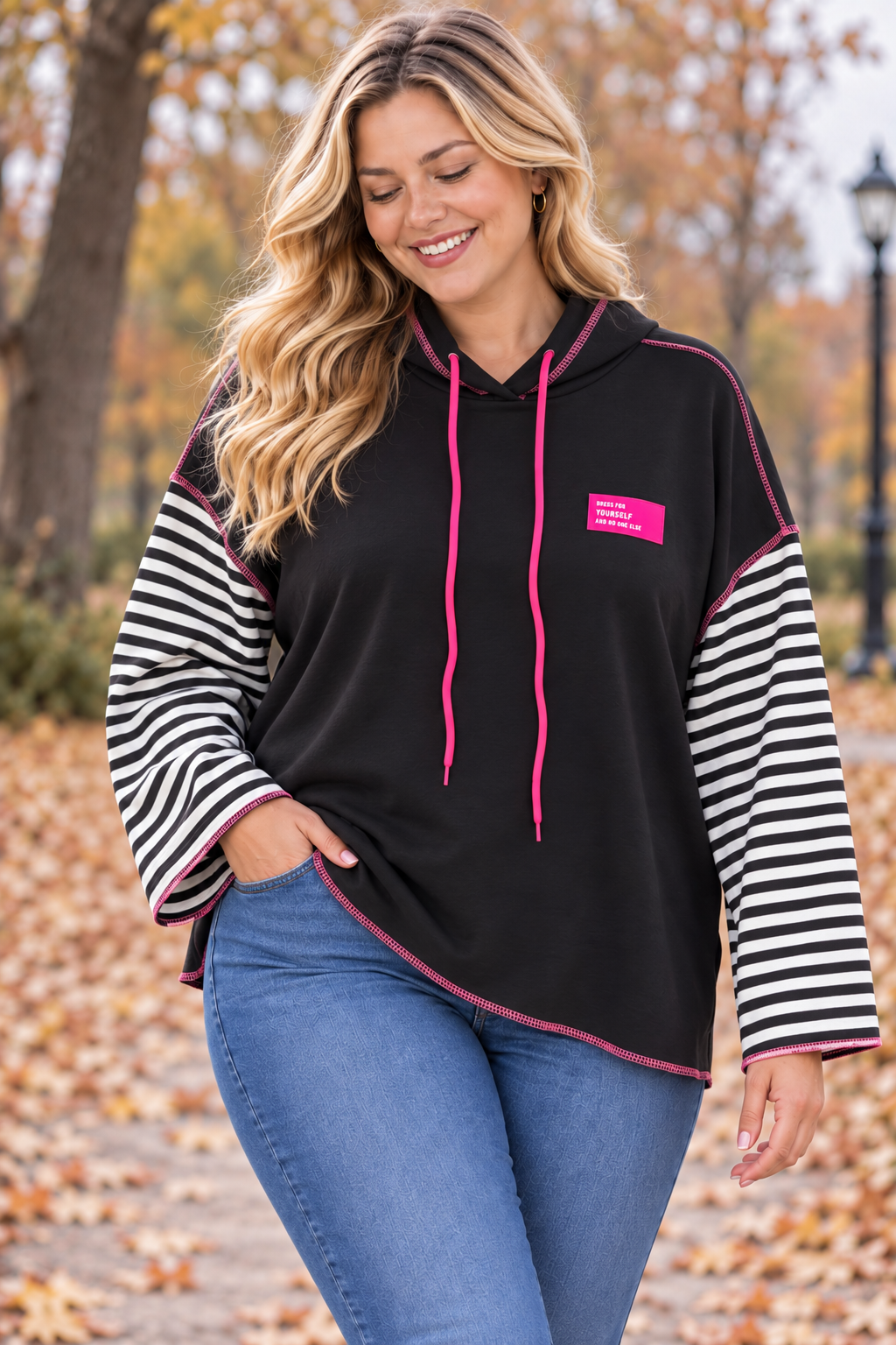PS HOODIE 'STREPEN' | ZWART