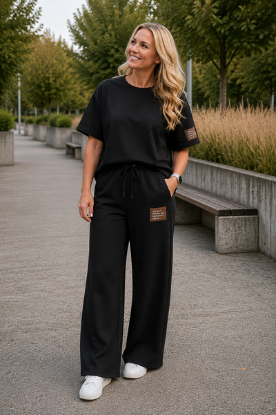COMFY PAK 'EMBLEEM' | ZWART
