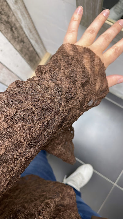 PS BLOUSE KANT ‘TROMPETMOUW’ | BRUIN