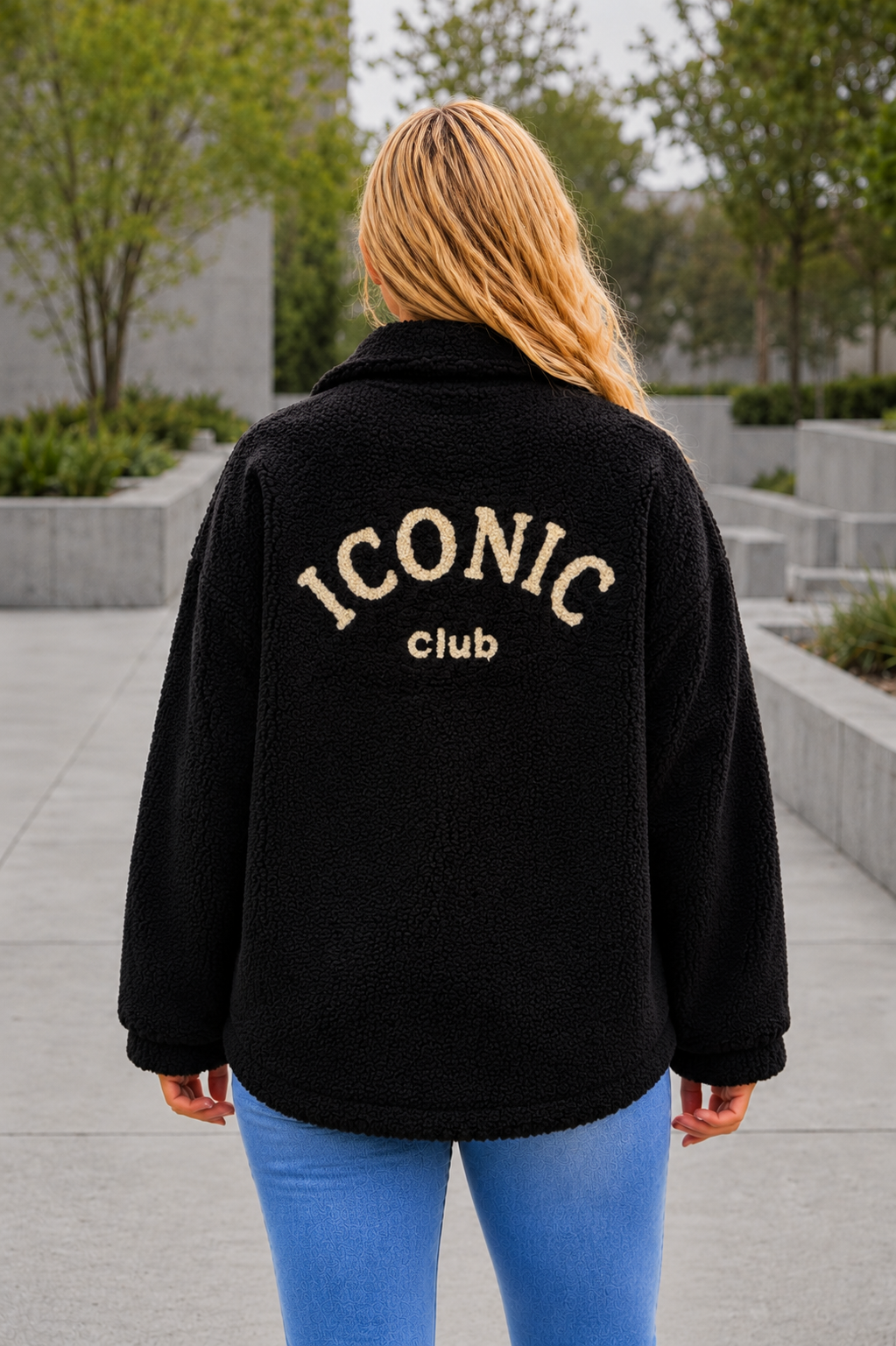 PS VEST 'ICONIC CLUB' | ZWART