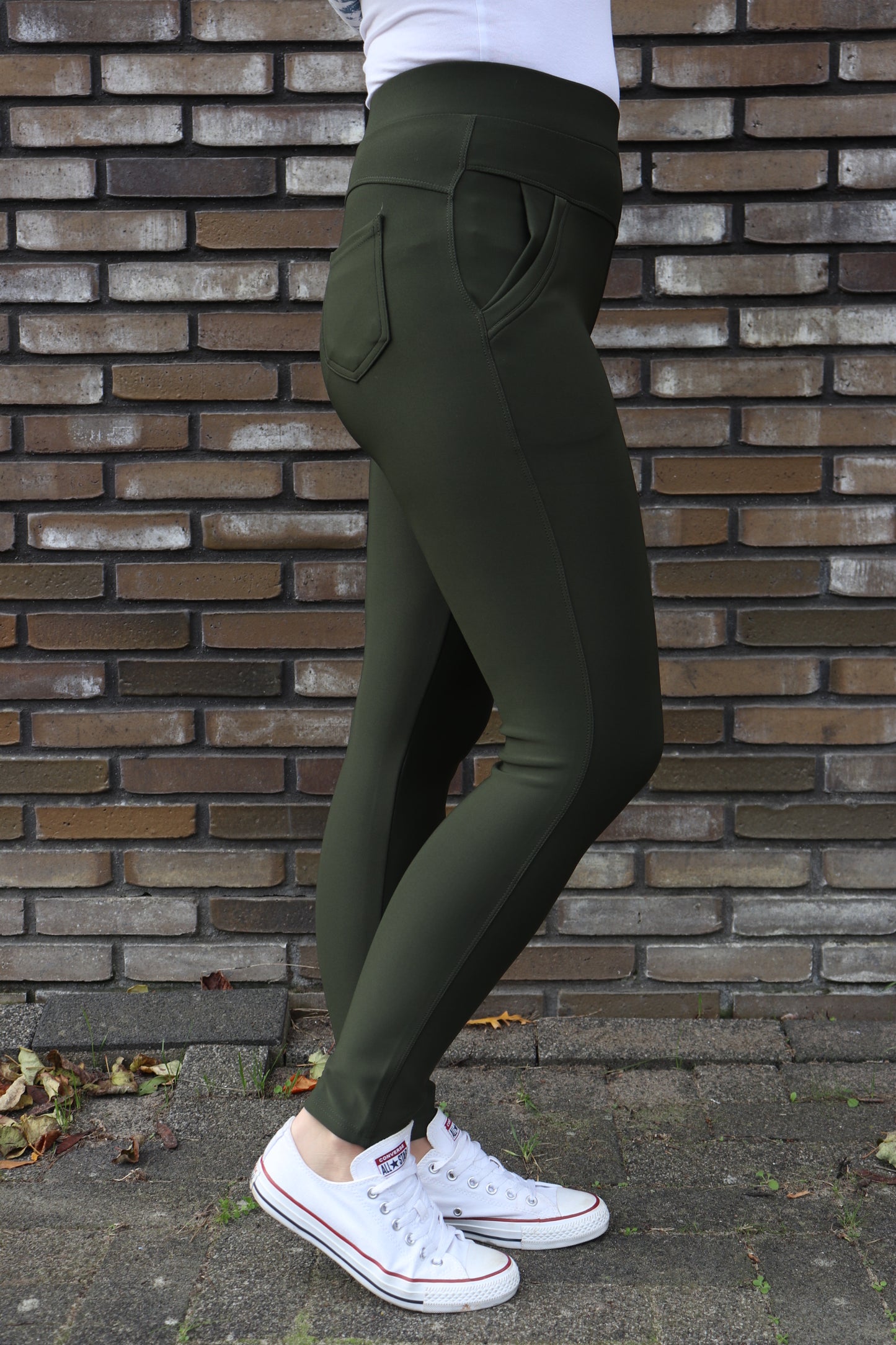 TRAVELBROEK | OLIVE