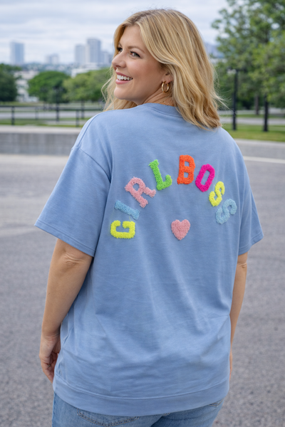 PS TOP ‘GIRLBOSS' | BLAUW