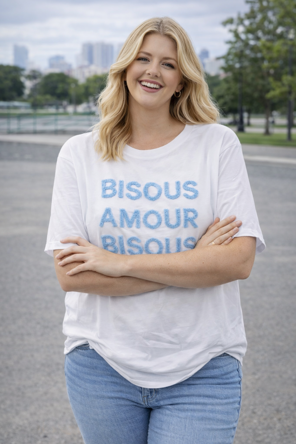 PS T-SHIRT ‘BISOUS' | LICHTBLAUW