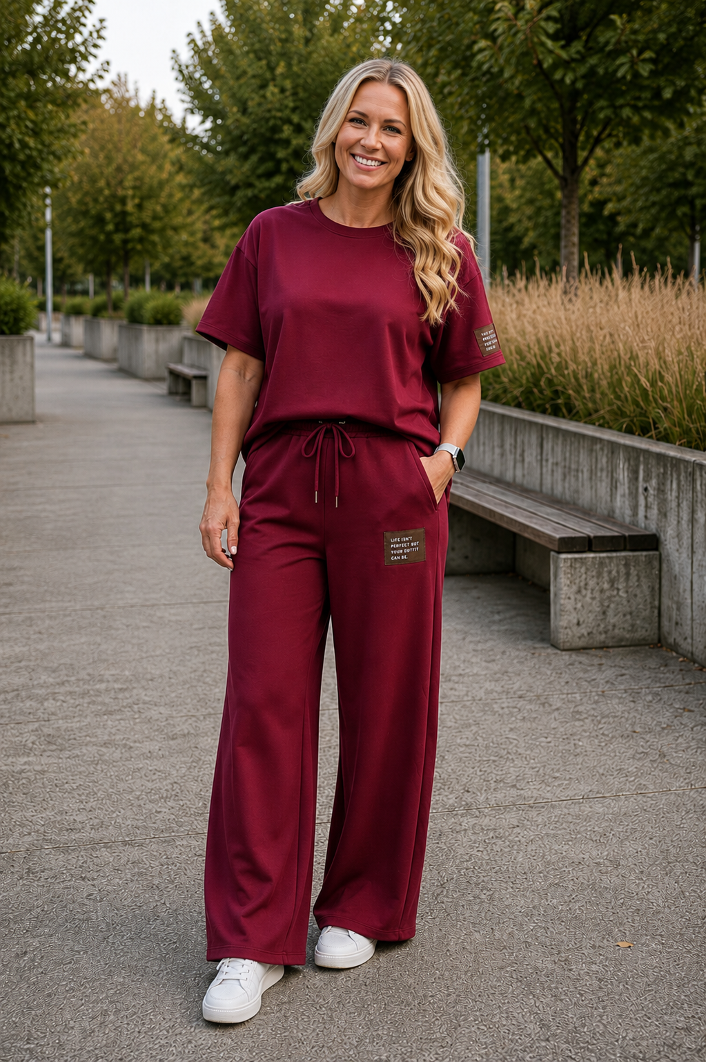 PS COMFY PAK 'EMBLEEM' | DONKER ROOD