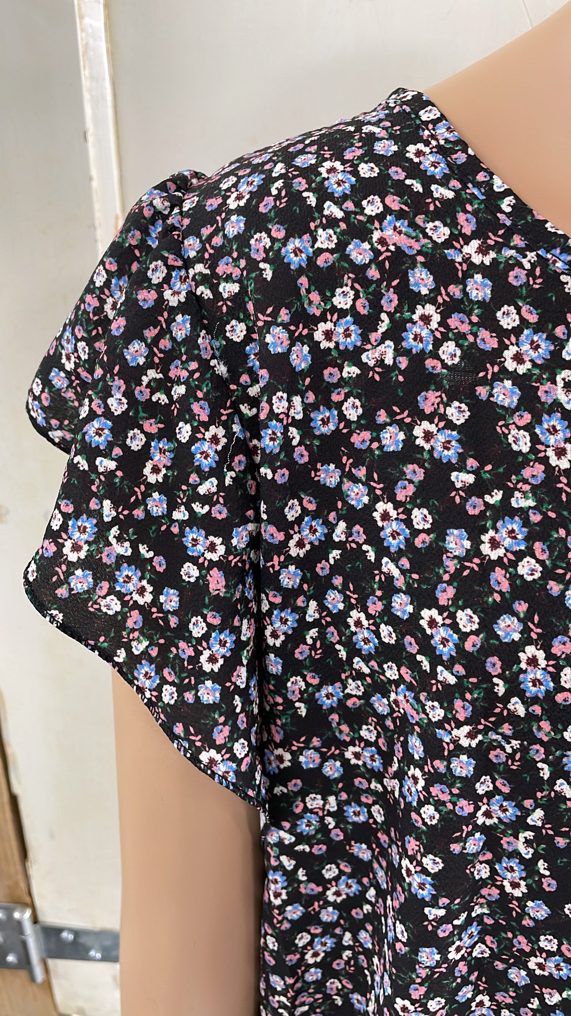 TOP 'FLOWERS' | ZWART