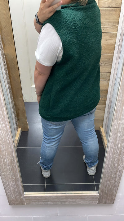 PS GILET 'TEDDY' | DONKERGROEN