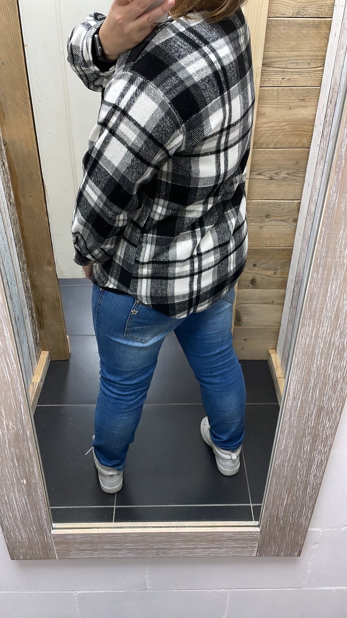 VEST ‘RUITEN’ | ZWART