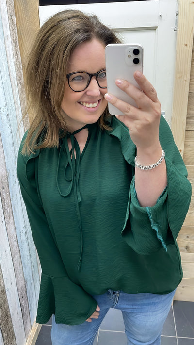 PS BLOUSE ‘TROMPETMOUW’ | DONKERGROEN
