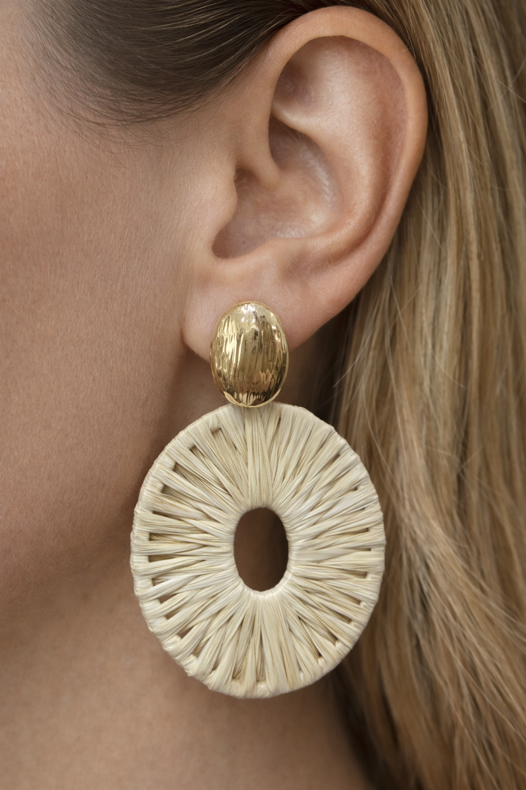 OORBELLEN ‘SWEET 7’ | LICHT CAMEL