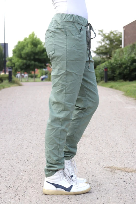 COMFY BROEK 'KOORD' | ZACHTGROEN