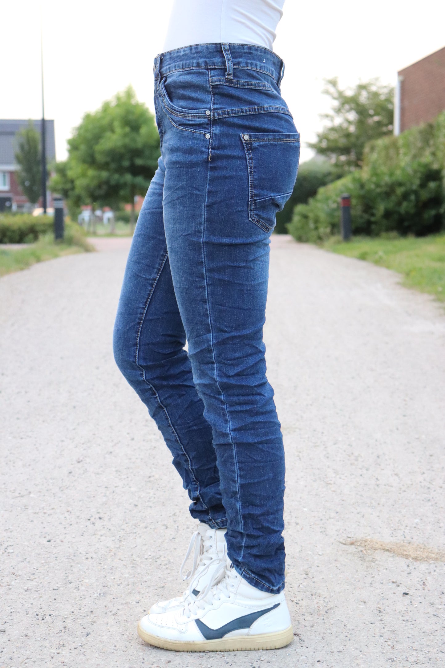 KAROSTAR 'ZIGZAG KNOPEN' | DONKER JEANS