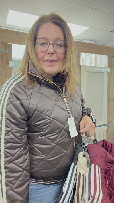 JAS GEWATTEERD 'BIES' | BRUIN